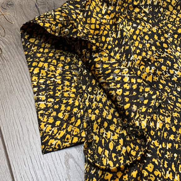 Micheal Kors Blouse - Picture 8 of 9